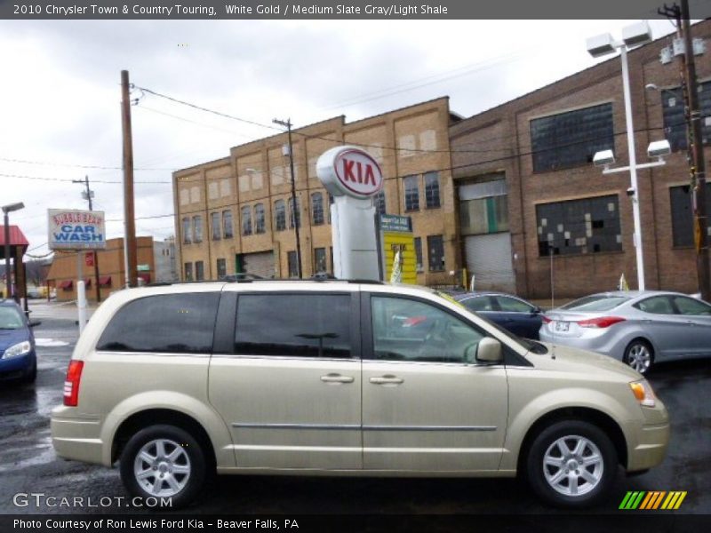 White Gold / Medium Slate Gray/Light Shale 2010 Chrysler Town & Country Touring