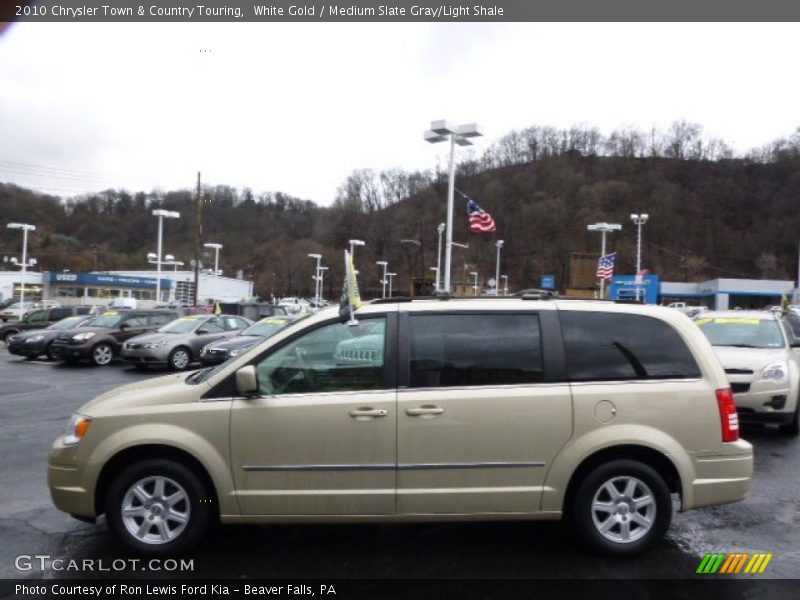 White Gold / Medium Slate Gray/Light Shale 2010 Chrysler Town & Country Touring