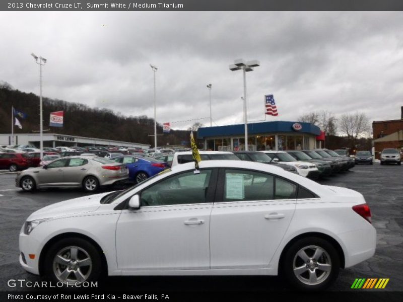 Summit White / Medium Titanium 2013 Chevrolet Cruze LT