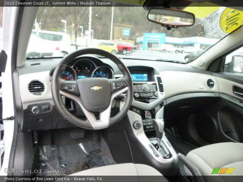 Summit White / Medium Titanium 2013 Chevrolet Cruze LT