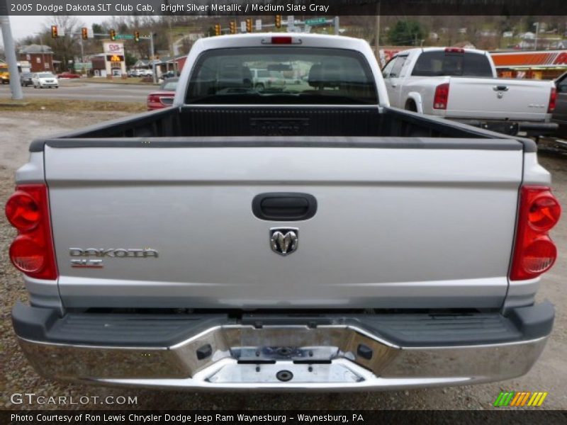 Bright Silver Metallic / Medium Slate Gray 2005 Dodge Dakota SLT Club Cab