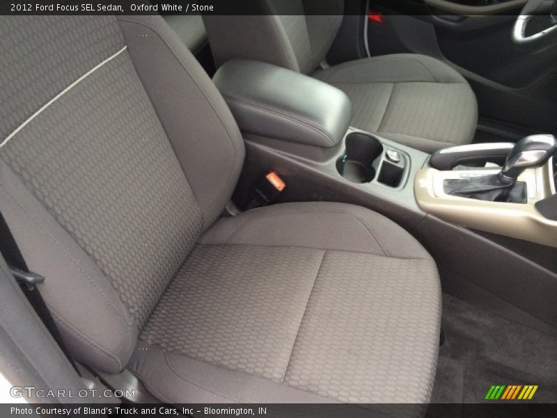 Oxford White / Stone 2012 Ford Focus SEL Sedan
