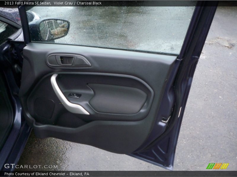 Door Panel of 2013 Fiesta SE Sedan