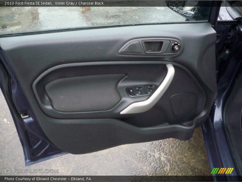 Door Panel of 2013 Fiesta SE Sedan
