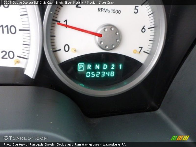 Bright Silver Metallic / Medium Slate Gray 2005 Dodge Dakota SLT Club Cab