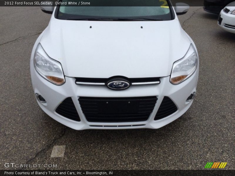 Oxford White / Stone 2012 Ford Focus SEL Sedan