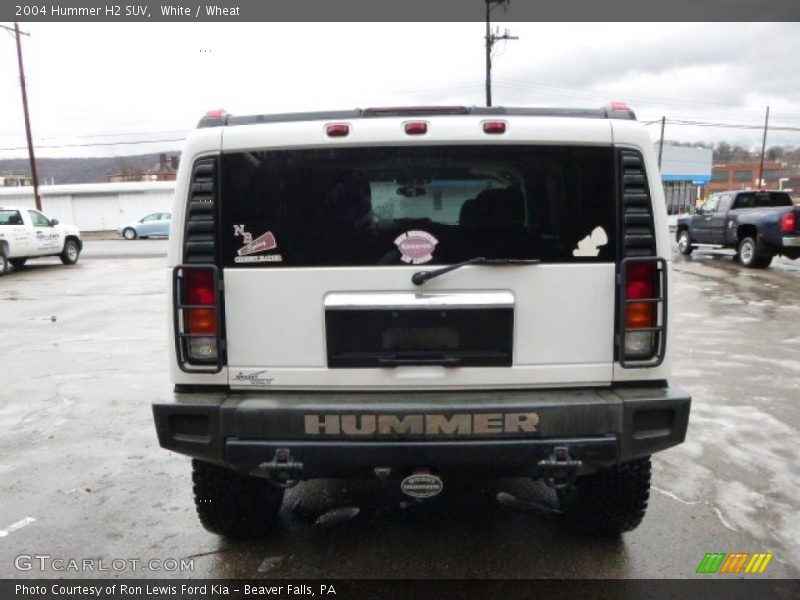 White / Wheat 2004 Hummer H2 SUV