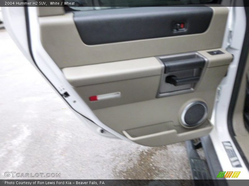 White / Wheat 2004 Hummer H2 SUV