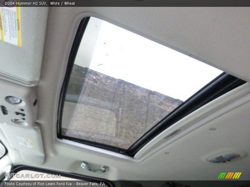 White / Wheat 2004 Hummer H2 SUV