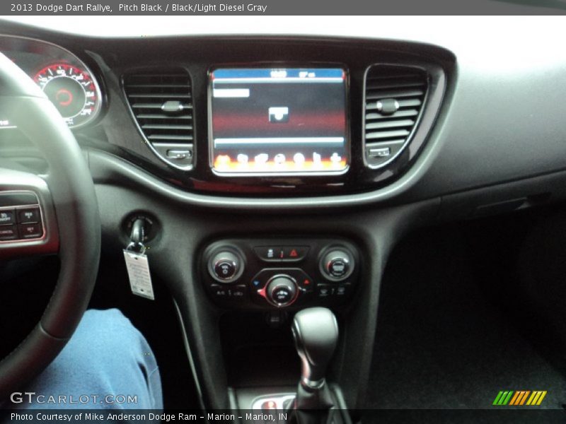 Pitch Black / Black/Light Diesel Gray 2013 Dodge Dart Rallye