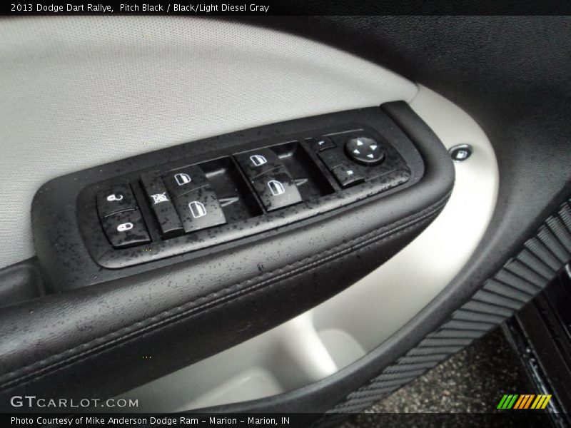 Pitch Black / Black/Light Diesel Gray 2013 Dodge Dart Rallye