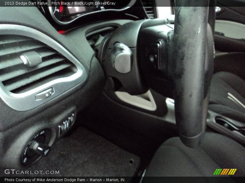 Pitch Black / Black/Light Diesel Gray 2013 Dodge Dart Rallye