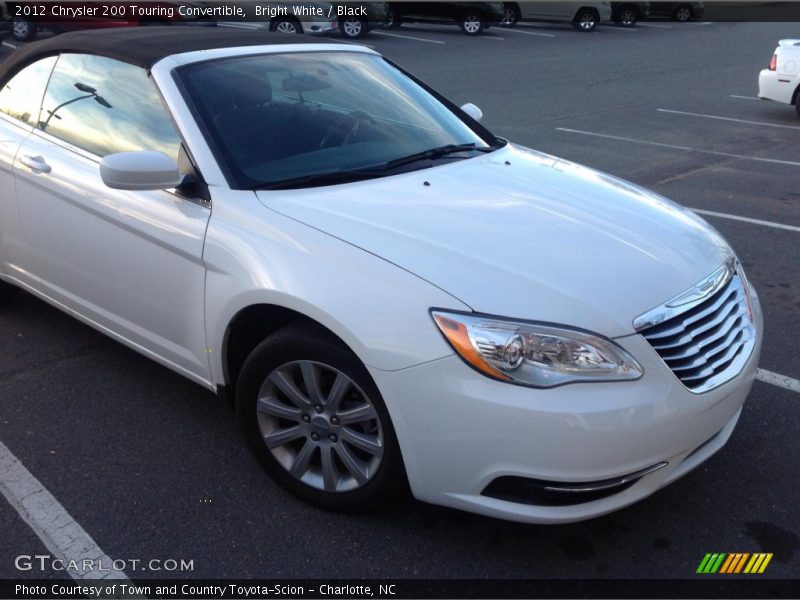 Bright White / Black 2012 Chrysler 200 Touring Convertible