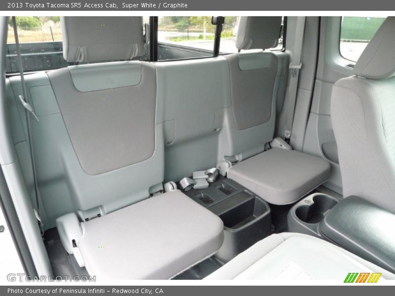 Super White / Graphite 2013 Toyota Tacoma SR5 Access Cab