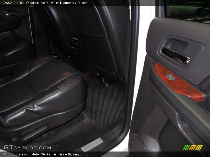 White Diamond / Ebony 2008 Cadillac Escalade AWD
