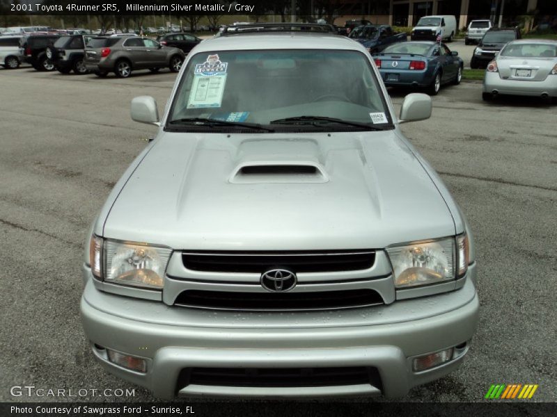 Millennium Silver Metallic / Gray 2001 Toyota 4Runner SR5