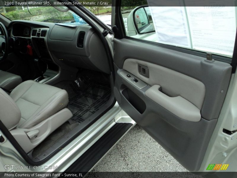 Millennium Silver Metallic / Gray 2001 Toyota 4Runner SR5