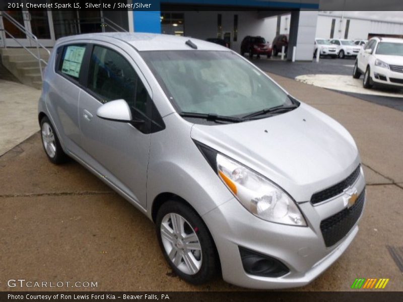 Front 3/4 View of 2014 Spark LS