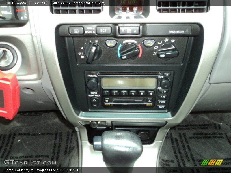 Millennium Silver Metallic / Gray 2001 Toyota 4Runner SR5
