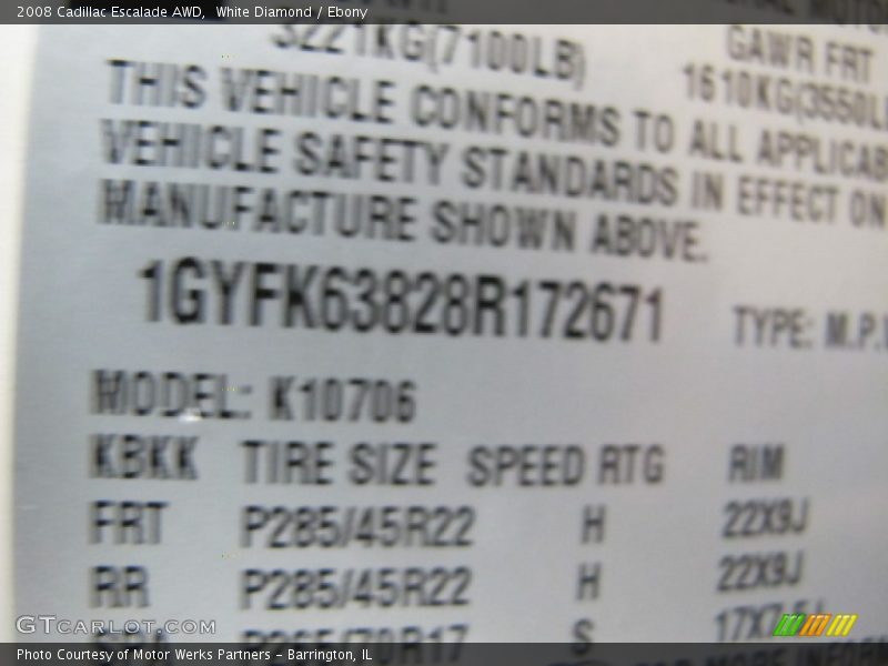 White Diamond / Ebony 2008 Cadillac Escalade AWD
