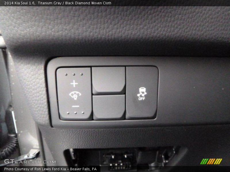 Titanium Gray / Black Diamond Woven Cloth 2014 Kia Soul 1.6