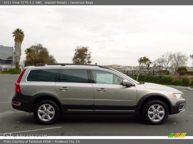  2011 XC70 3.2 AWD Seashell Metallic