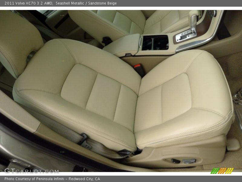 Seashell Metallic / Sandstone Beige 2011 Volvo XC70 3.2 AWD