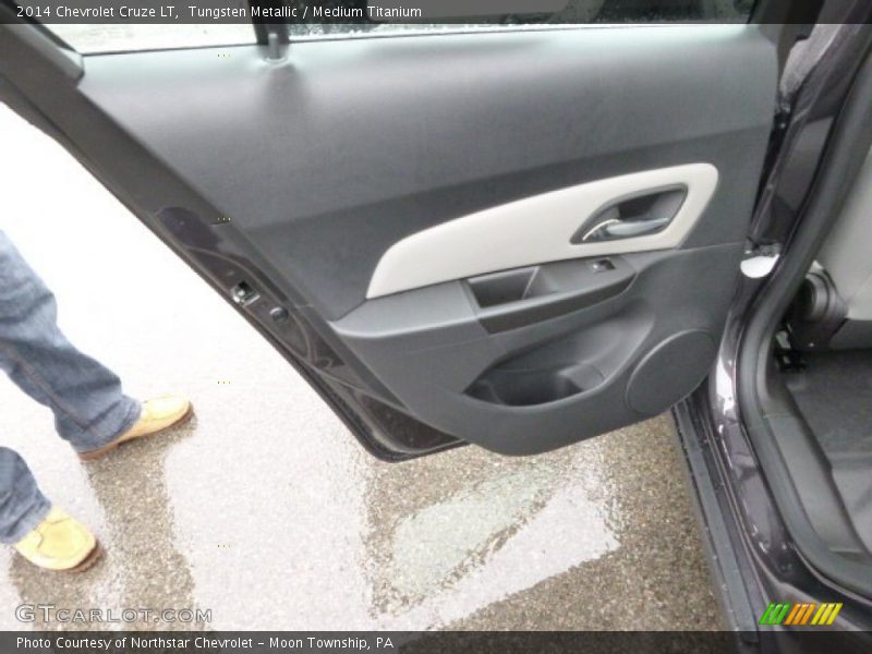 Tungsten Metallic / Medium Titanium 2014 Chevrolet Cruze LT
