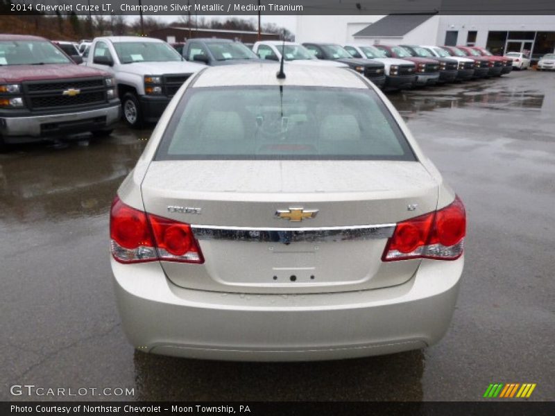 Champagne Silver Metallic / Medium Titanium 2014 Chevrolet Cruze LT