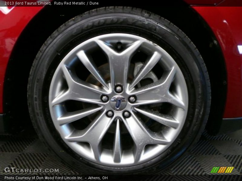 Ruby Red Metallic / Dune 2013 Ford Taurus Limited