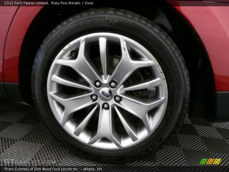 Ruby Red Metallic / Dune 2013 Ford Taurus Limited
