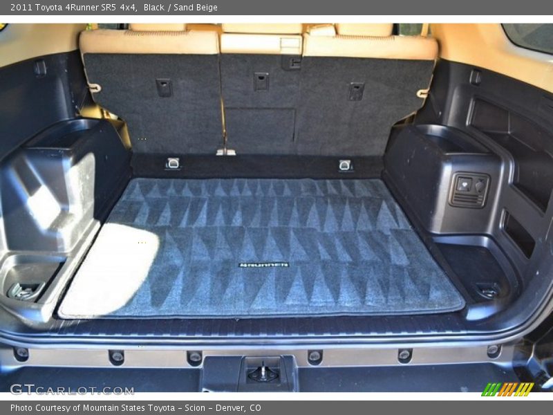 Black / Sand Beige 2011 Toyota 4Runner SR5 4x4