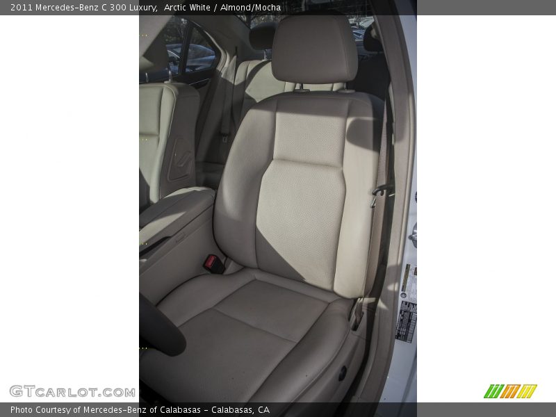 Arctic White / Almond/Mocha 2011 Mercedes-Benz C 300 Luxury
