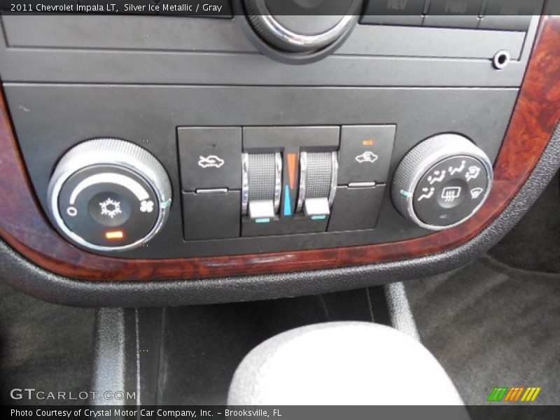 Controls of 2011 Impala LT