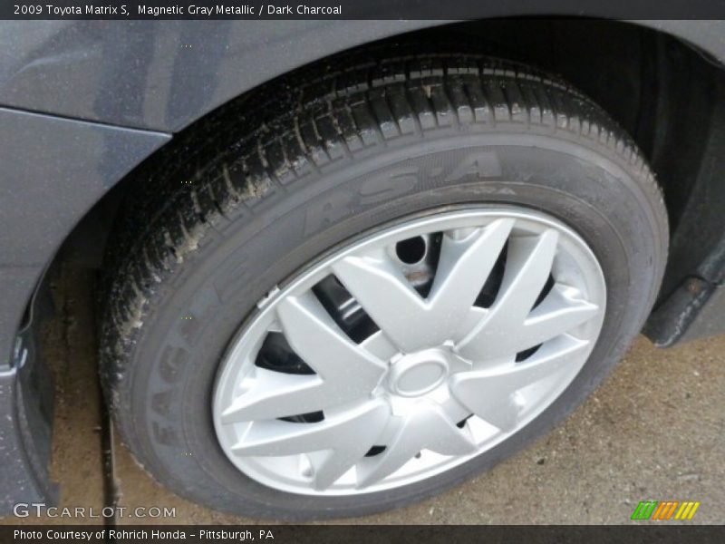 Magnetic Gray Metallic / Dark Charcoal 2009 Toyota Matrix S