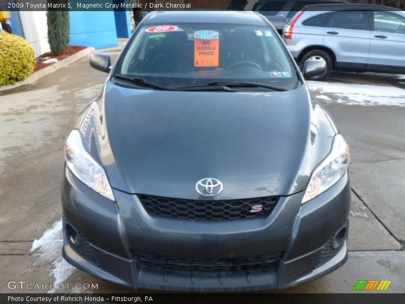 Magnetic Gray Metallic / Dark Charcoal 2009 Toyota Matrix S