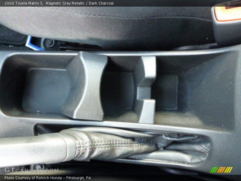Magnetic Gray Metallic / Dark Charcoal 2009 Toyota Matrix S