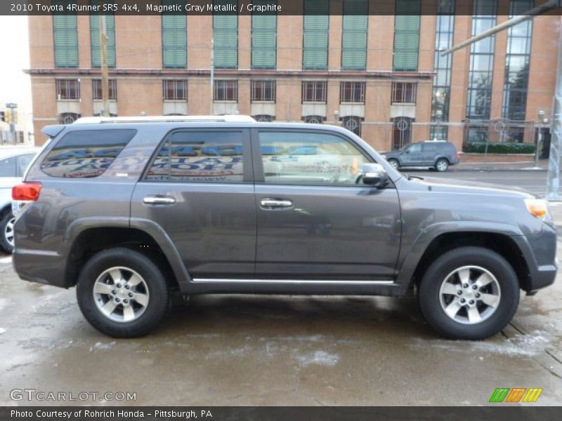 Magnetic Gray Metallic / Graphite 2010 Toyota 4Runner SR5 4x4