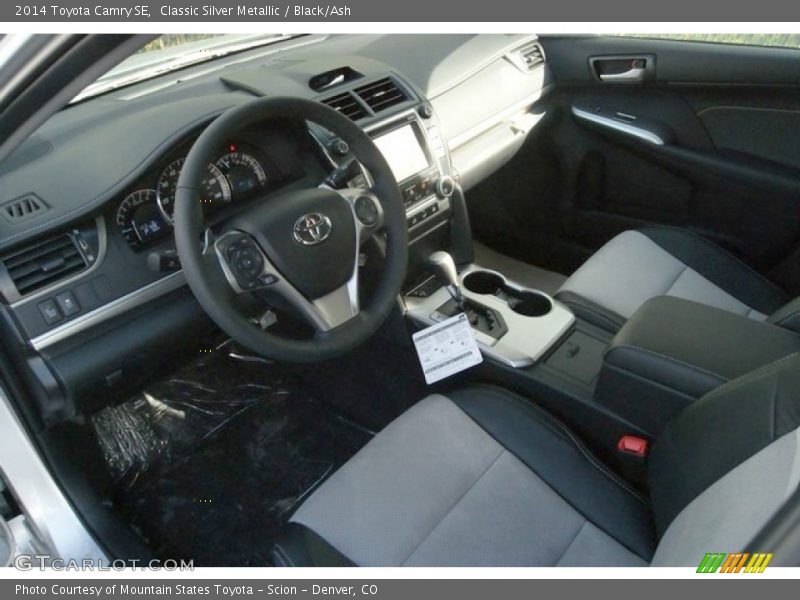 Classic Silver Metallic / Black/Ash 2014 Toyota Camry SE