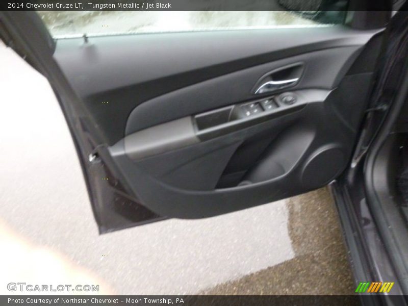 Tungsten Metallic / Jet Black 2014 Chevrolet Cruze LT