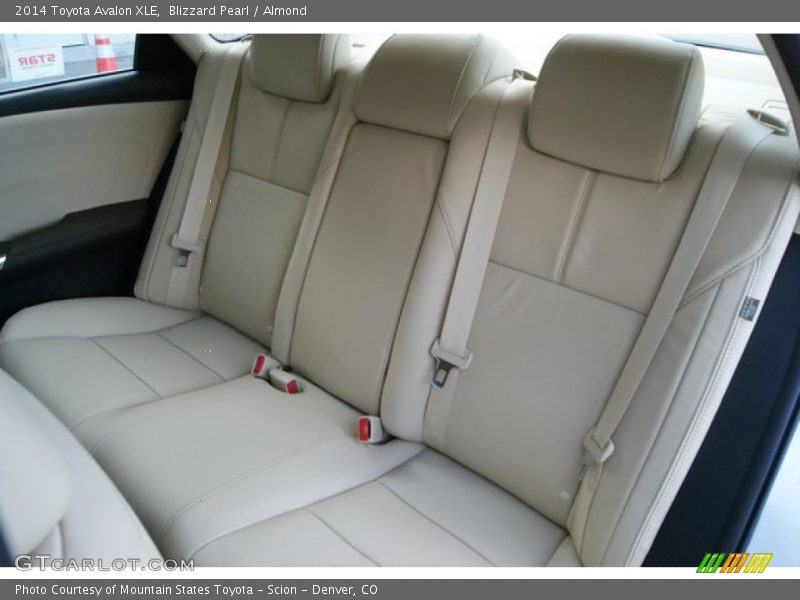 Blizzard Pearl / Almond 2014 Toyota Avalon XLE