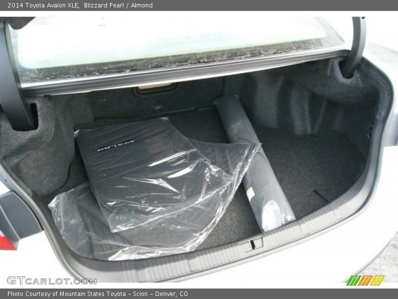 Blizzard Pearl / Almond 2014 Toyota Avalon XLE