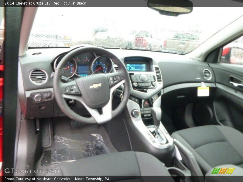 Red Hot / Jet Black 2014 Chevrolet Cruze LT