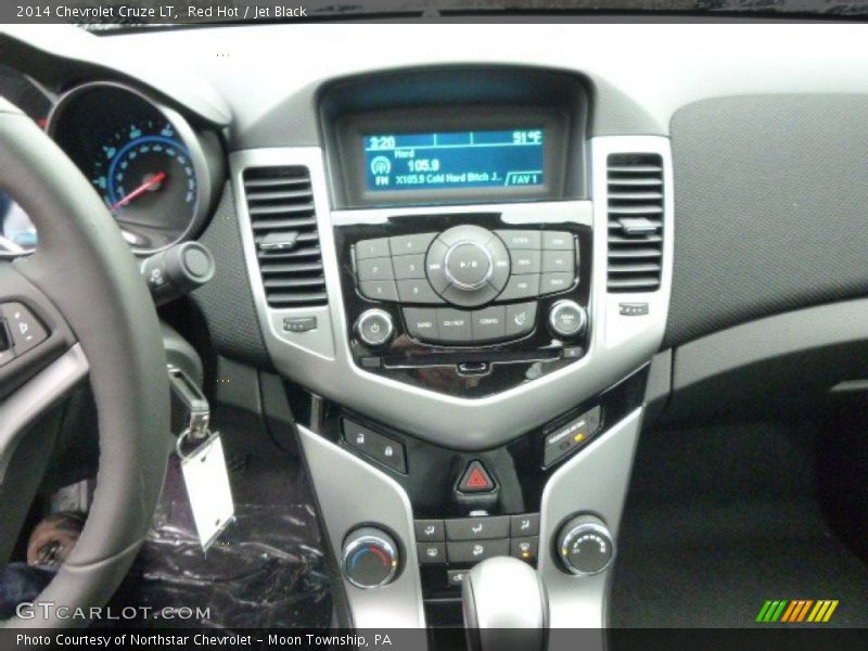 Red Hot / Jet Black 2014 Chevrolet Cruze LT