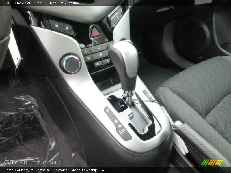 Red Hot / Jet Black 2014 Chevrolet Cruze LT