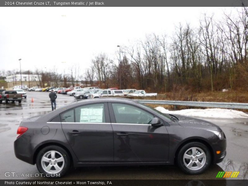 Tungsten Metallic / Jet Black 2014 Chevrolet Cruze LT