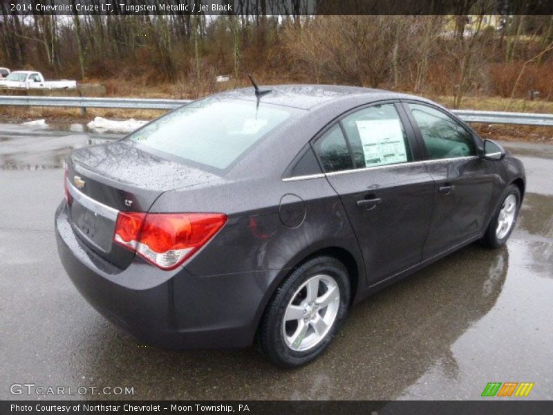 Tungsten Metallic / Jet Black 2014 Chevrolet Cruze LT