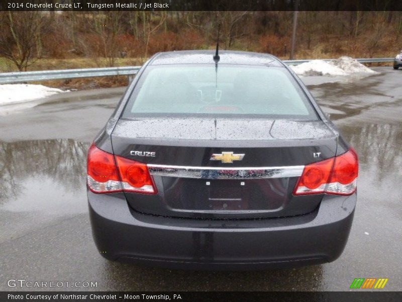 Tungsten Metallic / Jet Black 2014 Chevrolet Cruze LT