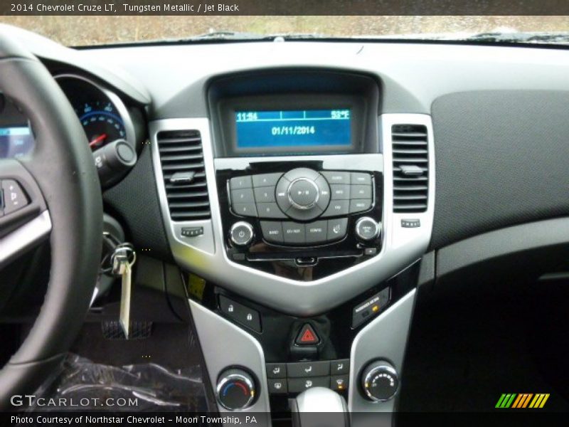 Tungsten Metallic / Jet Black 2014 Chevrolet Cruze LT