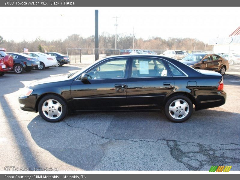 Black / Taupe 2003 Toyota Avalon XLS